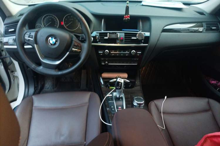Used BMW X3 2014 xDrive28i X Design Package Center Console