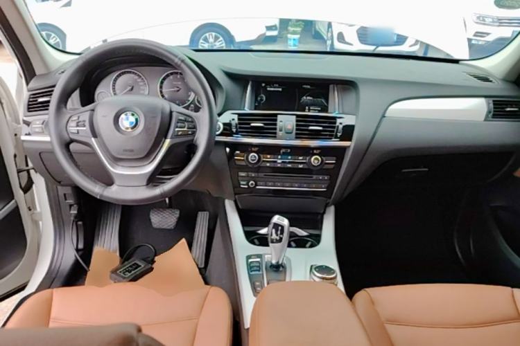 Used BMW X3 2014 xDrive28i Leading Model Center Console