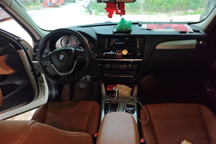 Used BMW X3 2014 xDrive28i Leading Model Center Console