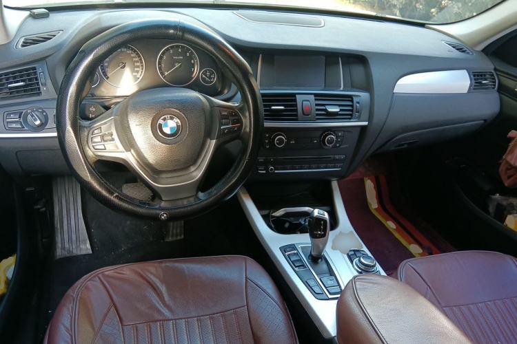 Used BMW X3 2014 xDrive20i Leading Model Center Console