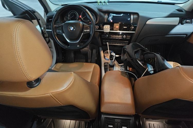 Used BMW X3 2014 xDrive28i Leading Model Center Console