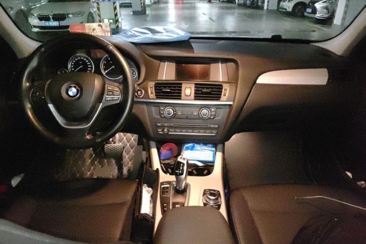 Used BMW X3 2014 xDrive20i Leading Model Center Console