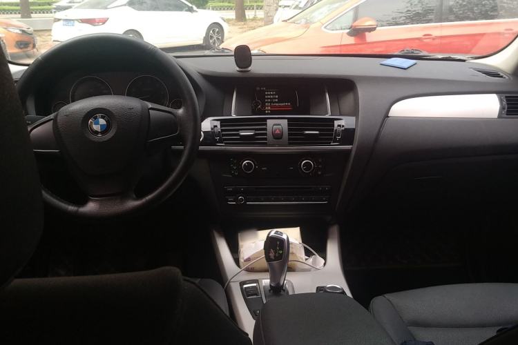 Used BMW X3 2014 xDrive20i Leading Model Center Console