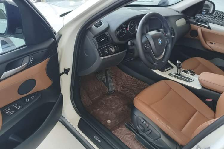 Used BMW X3 2014 xDrive28i Leading Model Driver Seat