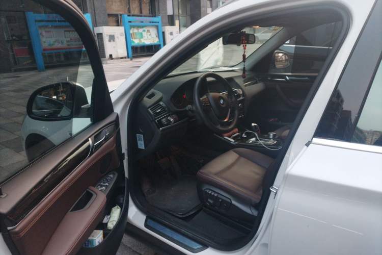 Used BMW X3 2014 xDrive28i X Design Package Driver Seat
