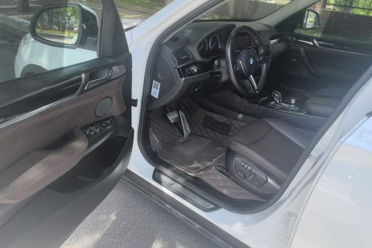 Used BMW X3 2014 xDrive28i X Design Package Driver Seat