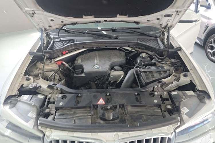 Used BMW X3 2014 xDrive20i X Design Package Engine Bay