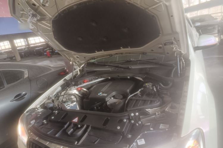 Used BMW X3 2014 xDrive20i X Design Package Engine Bay