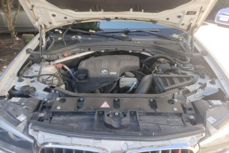 Used BMW X3 2014 xDrive20i Leading Model Engine Bay
