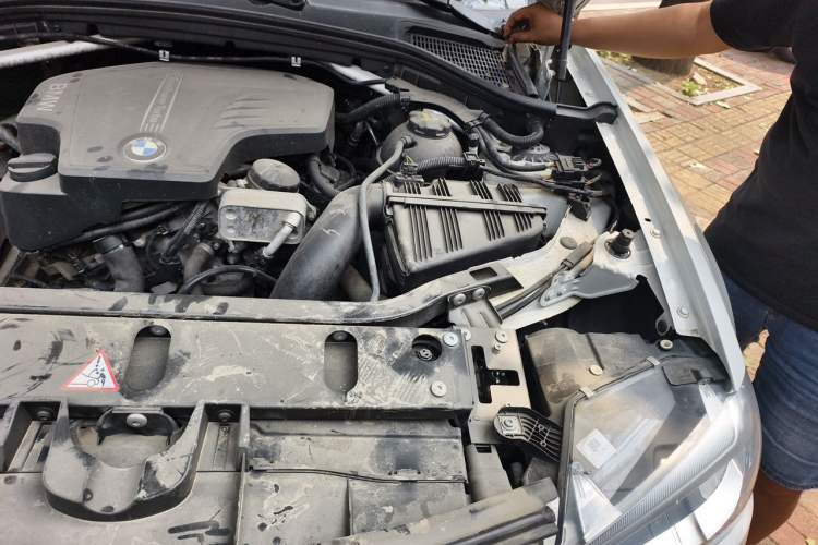 Used BMW X3 2014 xDrive20i Leading Model Engine Bay Left