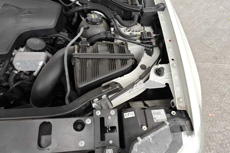 Used BMW X3 2014 xDrive20i X Design Package Engine Bay Left