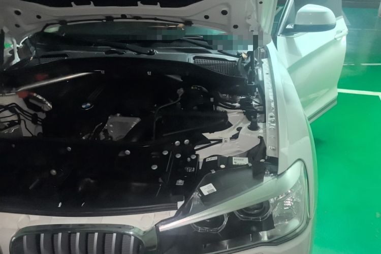 Used BMW X3 2014 xDrive20i X Design Package Engine Bay Left