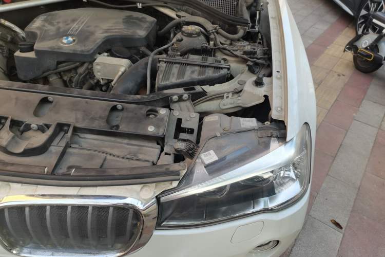 Used BMW X3 2014 xDrive20i X Design Package Engine Bay Left
