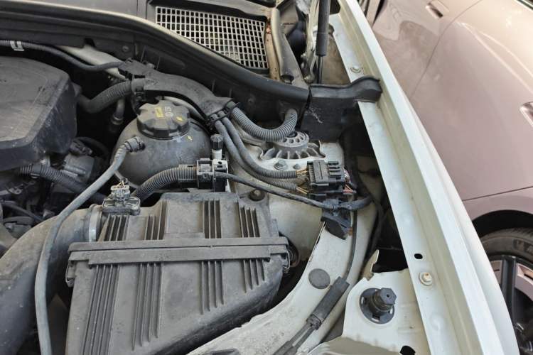 Used BMW X3 2014 xDrive20i X Design Package Engine Bay Left