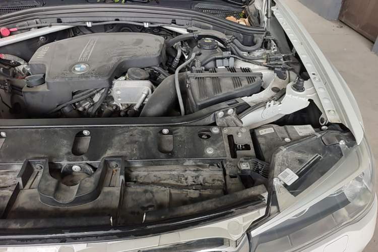 Used BMW X3 2014 xDrive20i X Design Package Engine Bay Left