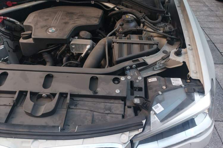Used BMW X3 2014 xDrive28i X Design Package Engine Bay Left