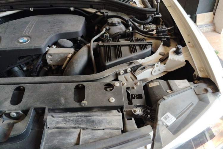 Used BMW X3 2014 xDrive20i X Design Package Engine Bay Left