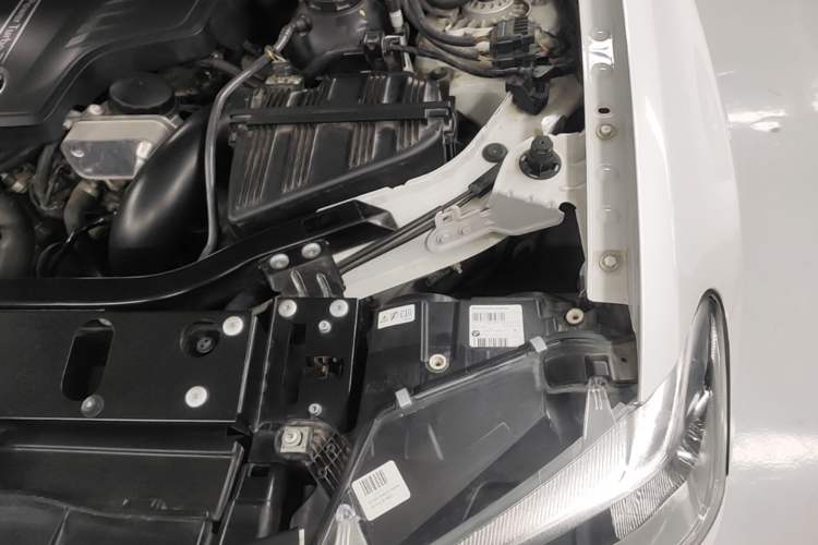 Used BMW X3 2014 xDrive20i X Design Package Engine Bay Left