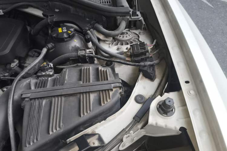 Used BMW X3 2014 xDrive20i X Design Package Engine Bay Left