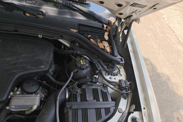 Used BMW X3 2014 xDrive20i X Design Package Engine Bay Left