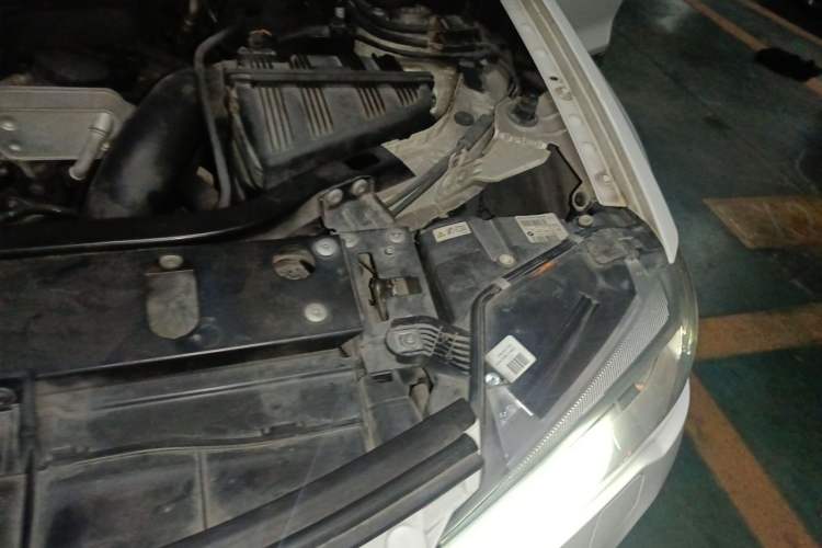 Used BMW X3 2014 xDrive20i X Design Package Engine Bay Left