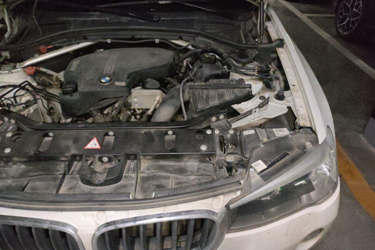 Used BMW X3 2014 xDrive20i Leading Model Engine Bay Left