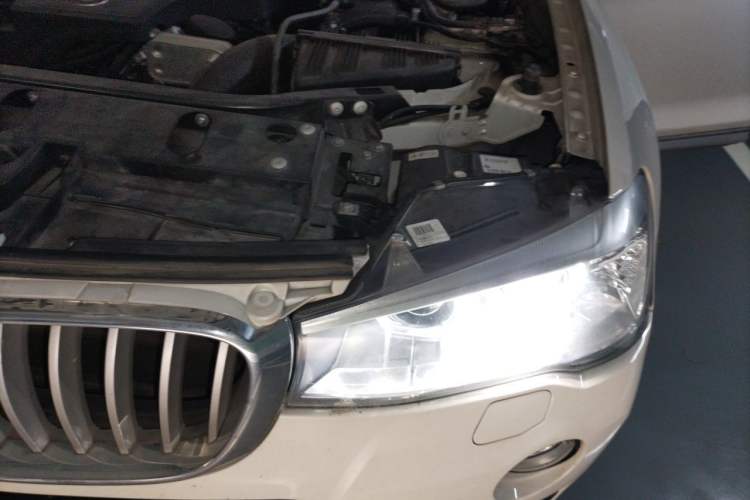 Used BMW X3 2014 xDrive20i X Design Package Engine Bay Left