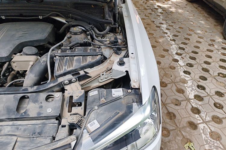 Used BMW X3 2014 xDrive20i X Design Package Engine Bay Left