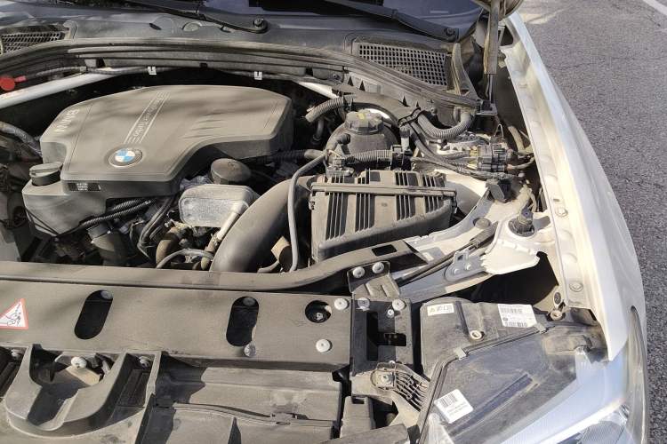 Used BMW X3 2014 xDrive20i X Design Package Engine Bay Left