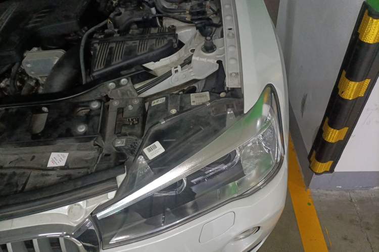 Used BMW X3 2014 xDrive20i X Design Package Engine Bay Left