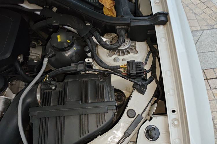 Used BMW X3 2014 xDrive20i X Design Package Engine Bay Left