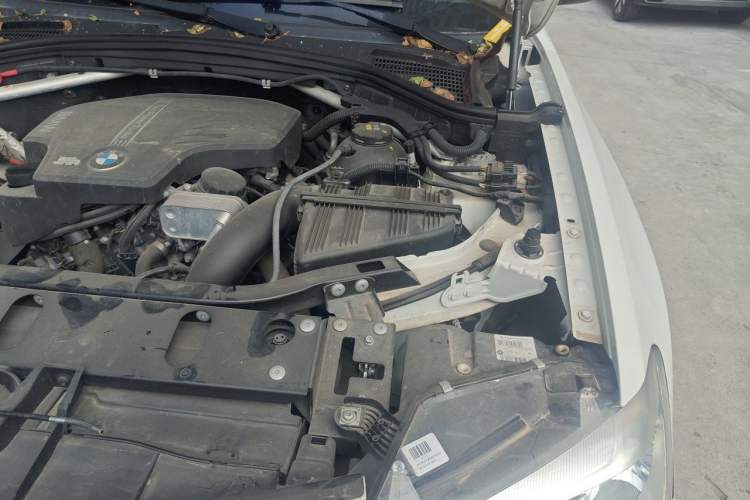 Used BMW X3 2014 xDrive20i X Design Package Engine Bay Left