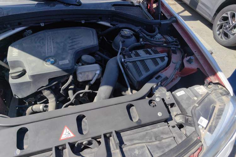 Used BMW X3 2014 xDrive20i X Design Package Engine Bay Left
