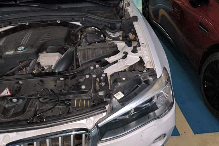 Used BMW X3 2014 xDrive20i X Design Package Engine Bay Left