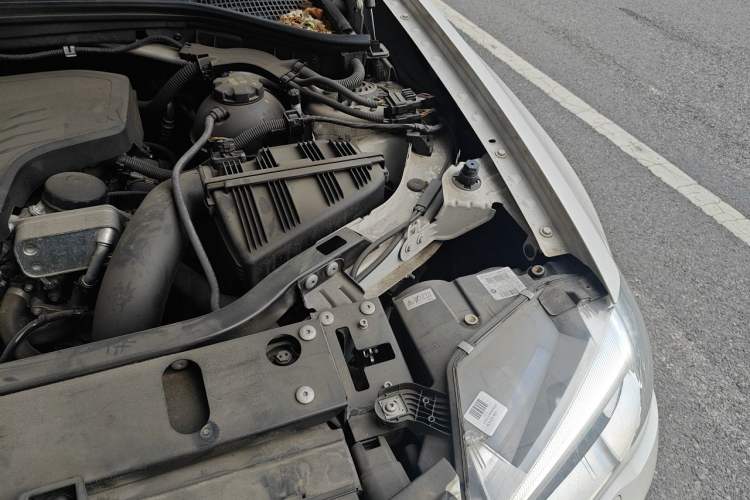 Used BMW X3 2014 xDrive20i X Design Package Engine Bay Left