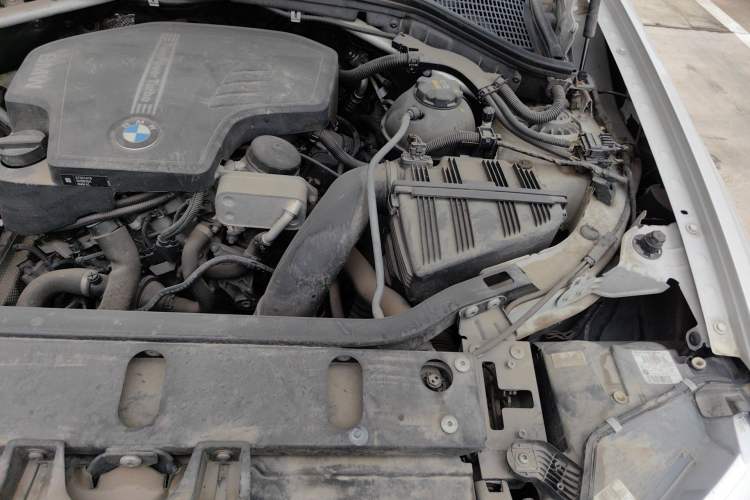 Used BMW X3 2014 xDrive20i X Design Package Engine Bay Left