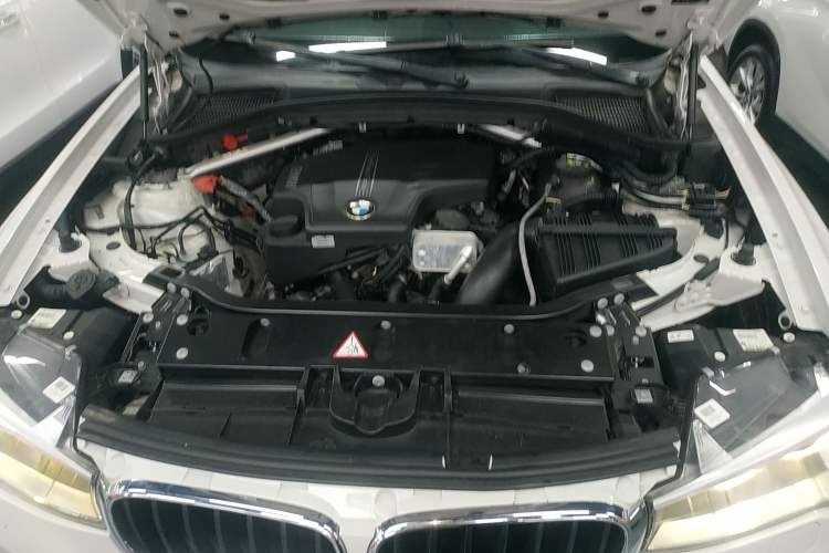 Used BMW X3 2014 xDrive20i Leading Model Engine Bay