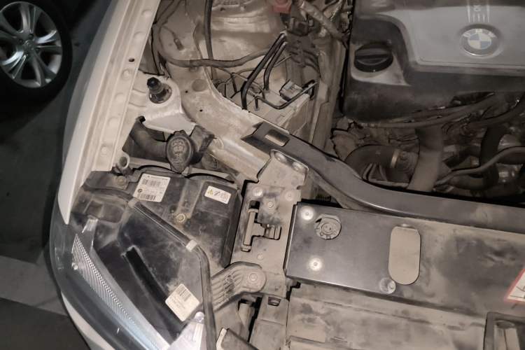 Used BMW X3 2014 xDrive20i X Design Package Engine Bay Right