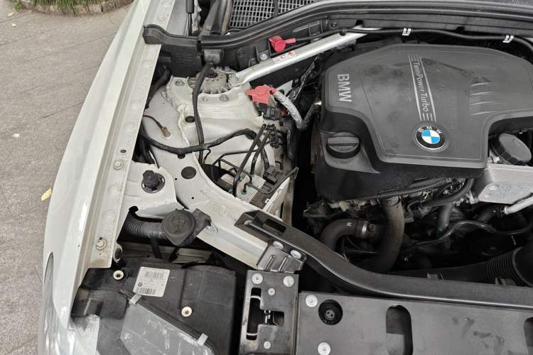 Used BMW X3 2014 xDrive20i X Design Package Engine Bay Right