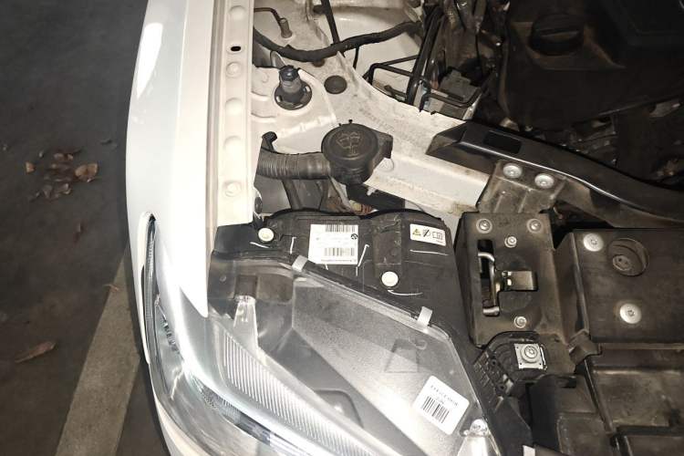 Used BMW X3 2014 xDrive20i X Design Package Engine Bay Right