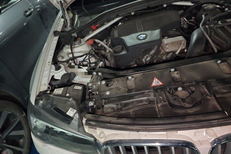 Used BMW X3 2014 xDrive28i X Design Package Engine Bay Right