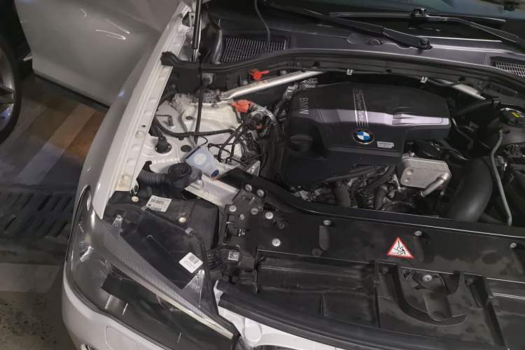 Used BMW X3 2014 xDrive20i X Design Package Engine Bay Right