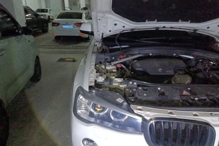 Used BMW X3 2014 xDrive20i Leading Model Engine Bay Right