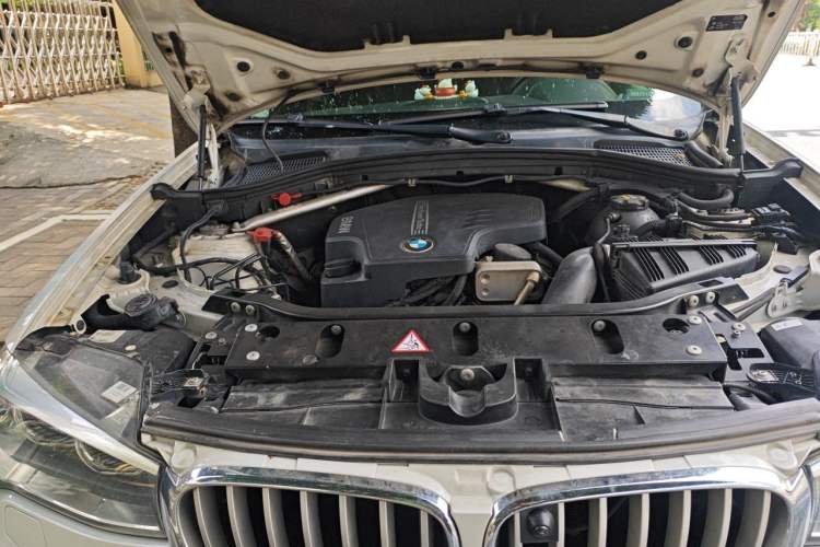 Used BMW X3 2014 xDrive20i X Design Package Engine Bay Right
