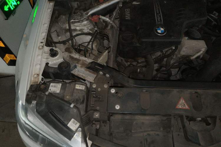 Used BMW X3 2014 xDrive20i X Design Package Engine Bay Right