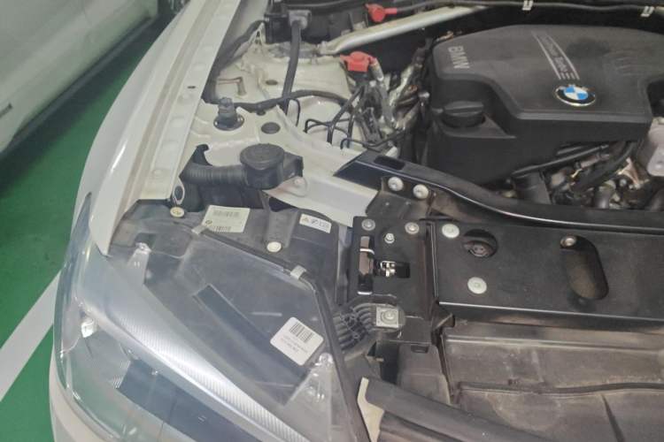 Used BMW X3 2014 xDrive20i X Design Package Engine Bay Right