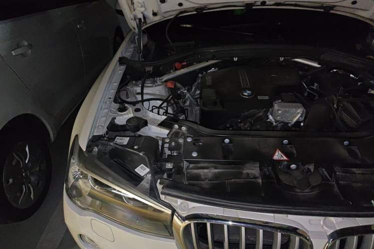 Used BMW X3 2014 xDrive20i X Design Package Engine Bay Right