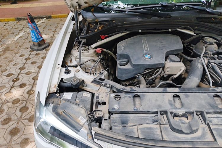 Used BMW X3 2014 xDrive20i X Design Package Engine Bay Right