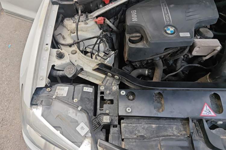 Used BMW X3 2014 xDrive20i X Design Package Engine Bay Right