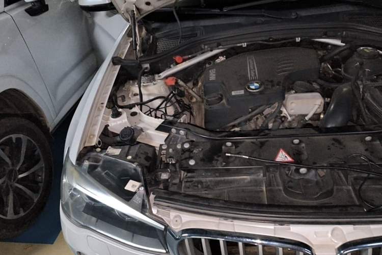 Used BMW X3 2014 xDrive20i X Design Package Engine Bay Right